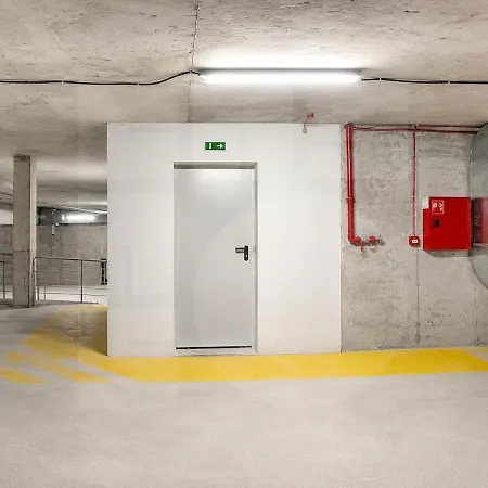 1br Golden Urban Hive With Parking Апартамент *